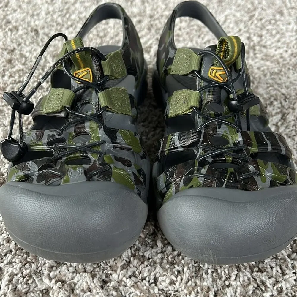Keen Kids Sunport Strappy Sandals in Green Gray Camo